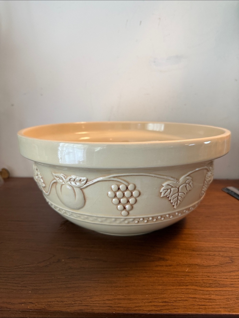 Embossed Fruit Ceramic Mixing Bowl in Cream